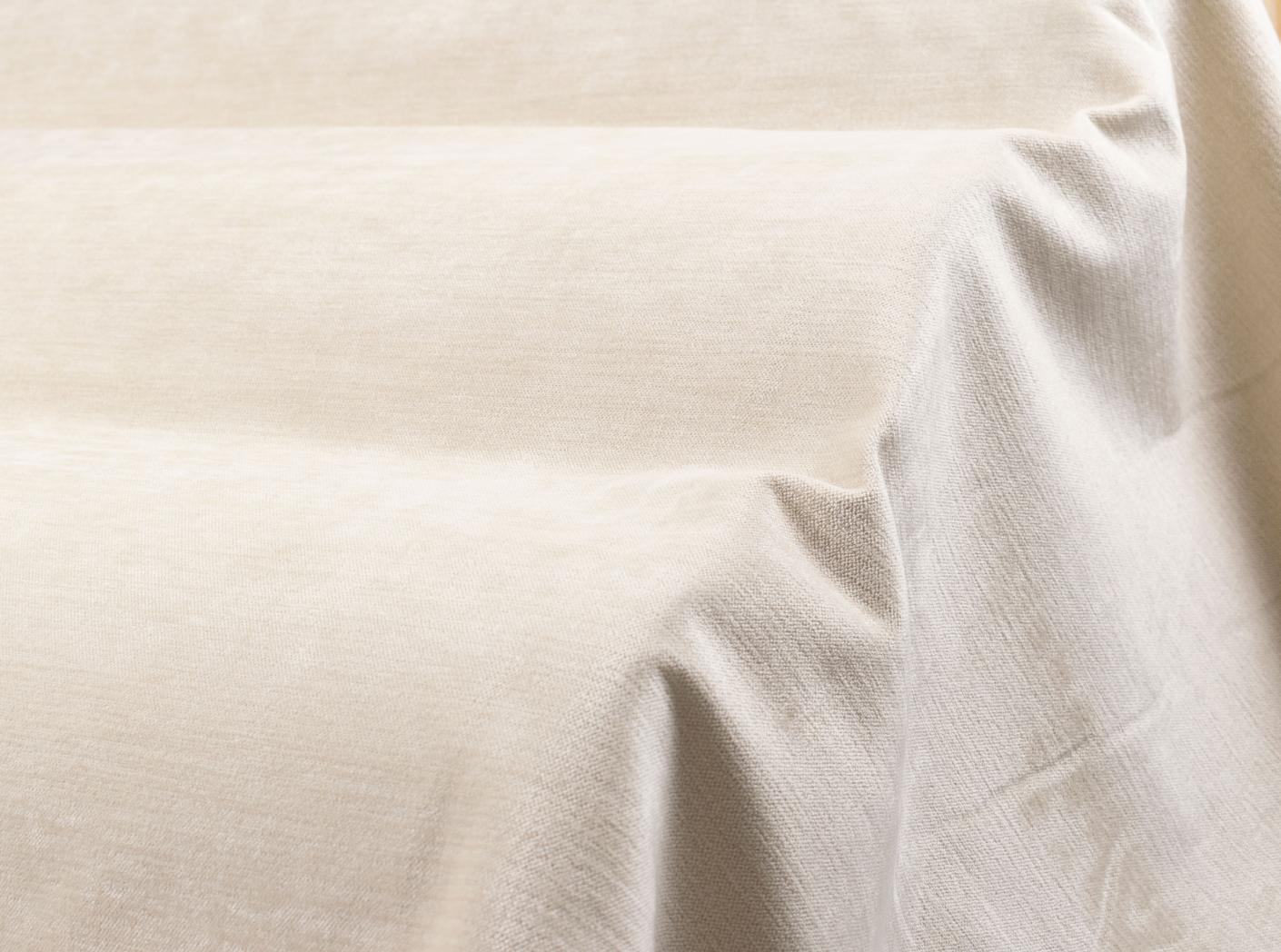 Eros 10 off white Eros 10 off white