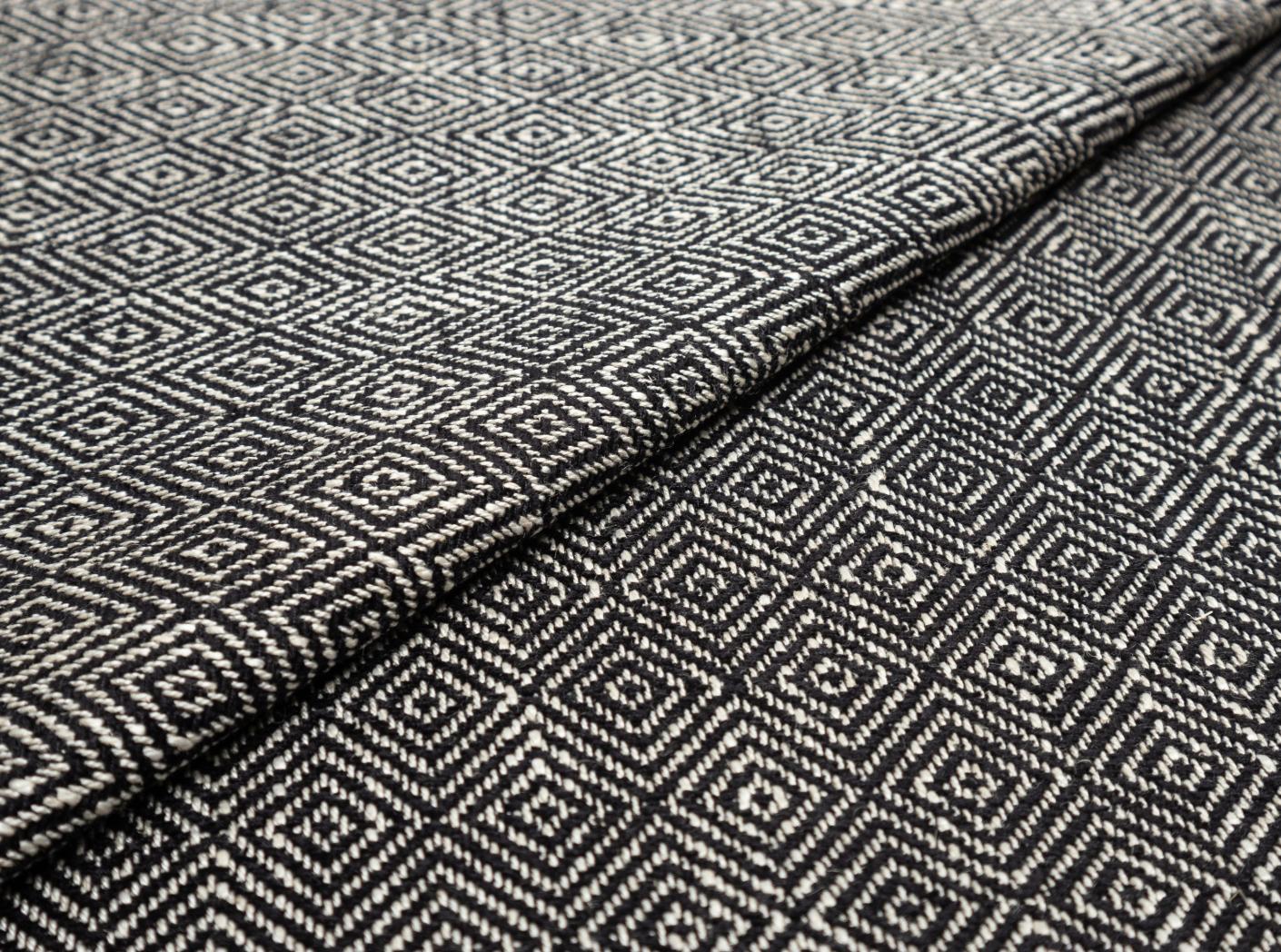 Magdalena 4 Black Magdalena 4 Black