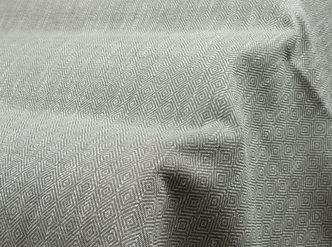 Magdalena 17 Warm grey Magdalena 17 Warm grey