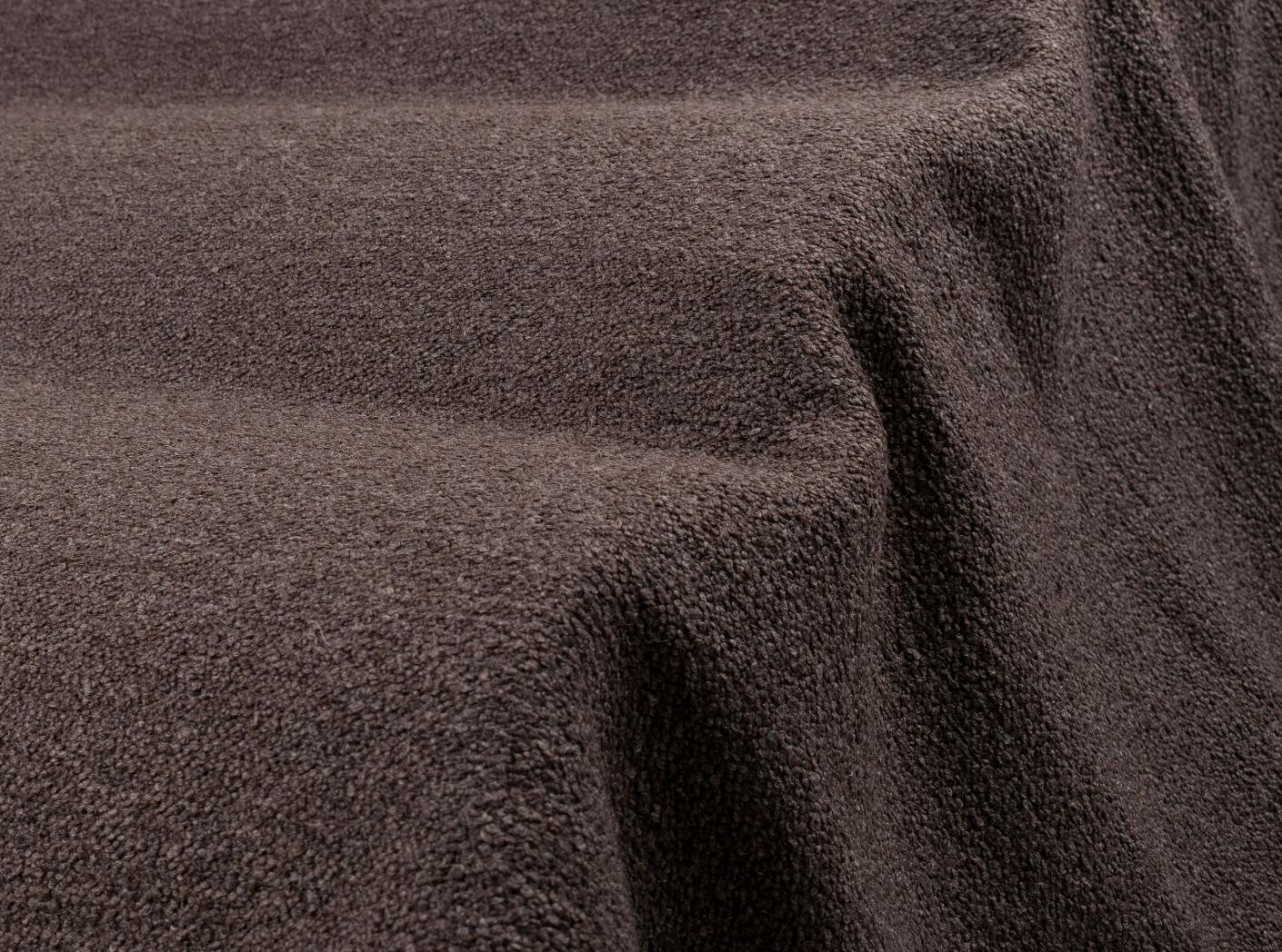 Barnum 11 Brown Barnum 11 Brown