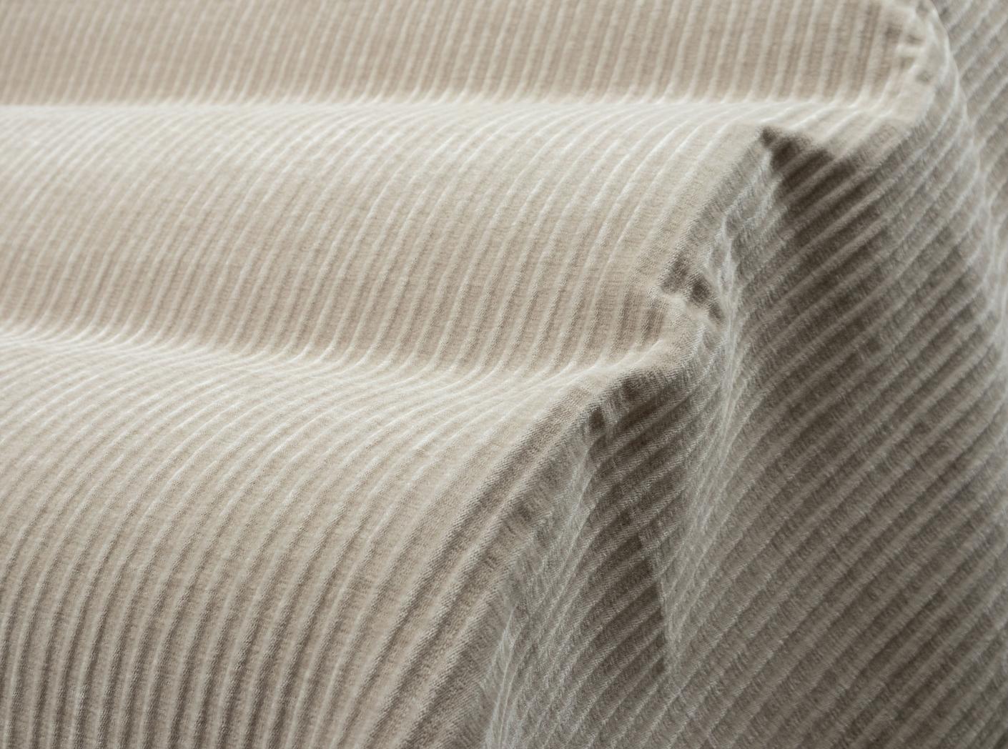 Vegas A4A1 Off White Vegas A4A1 Off White