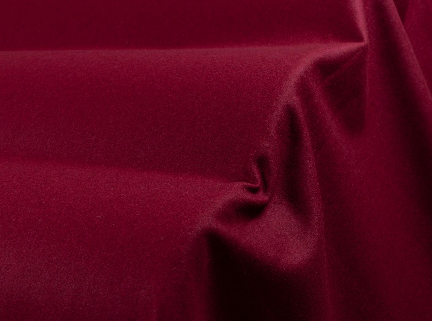 Wooly 9233 Wine Wooly 9233 Wine