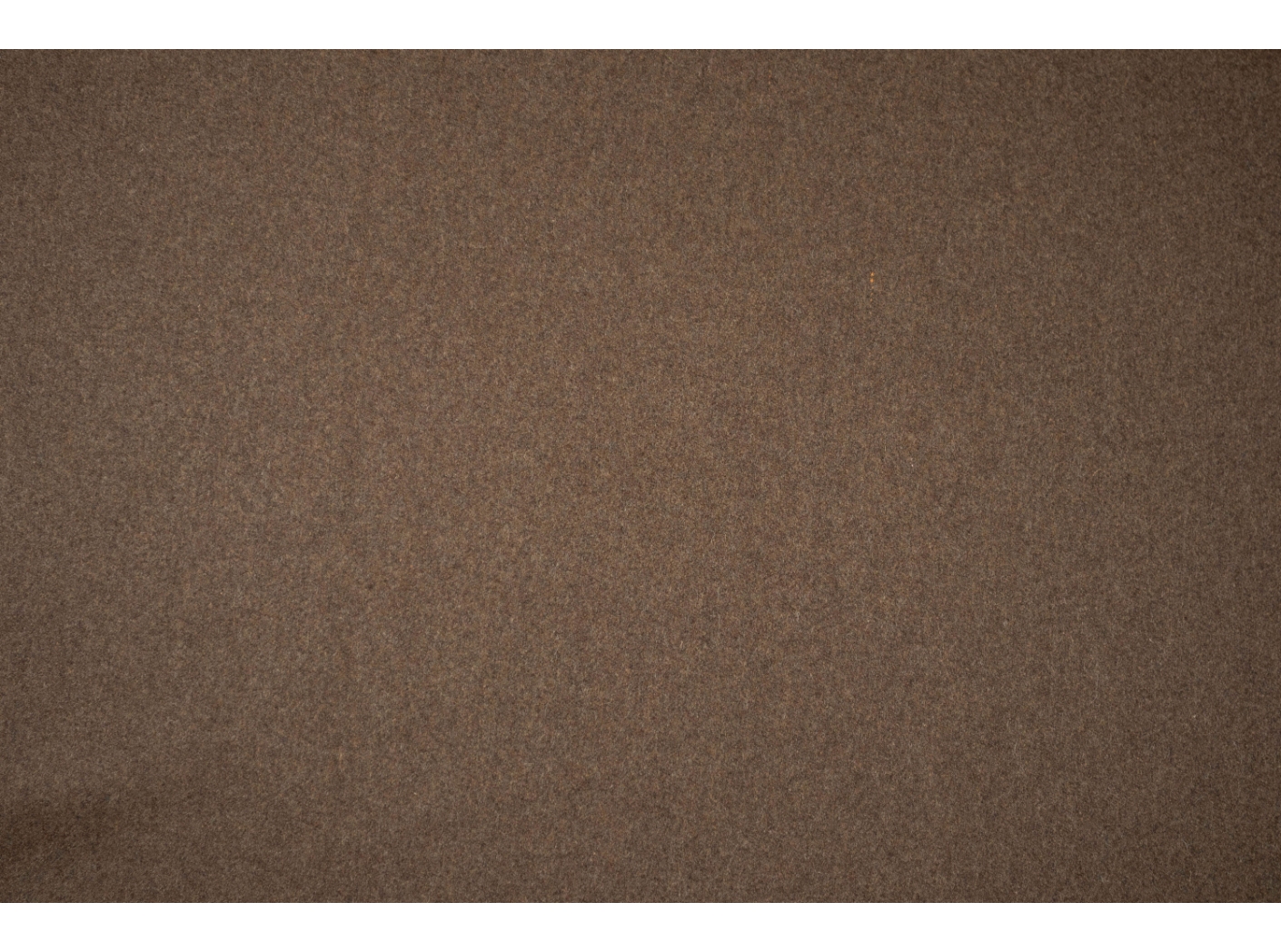Wooly 2317 Solid brown Wooly 2317 Solid brown
