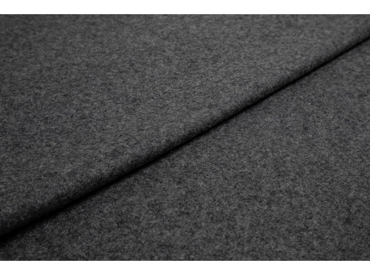 Wooly Wide 1042 graphite Wooly Wide 1042 graphite