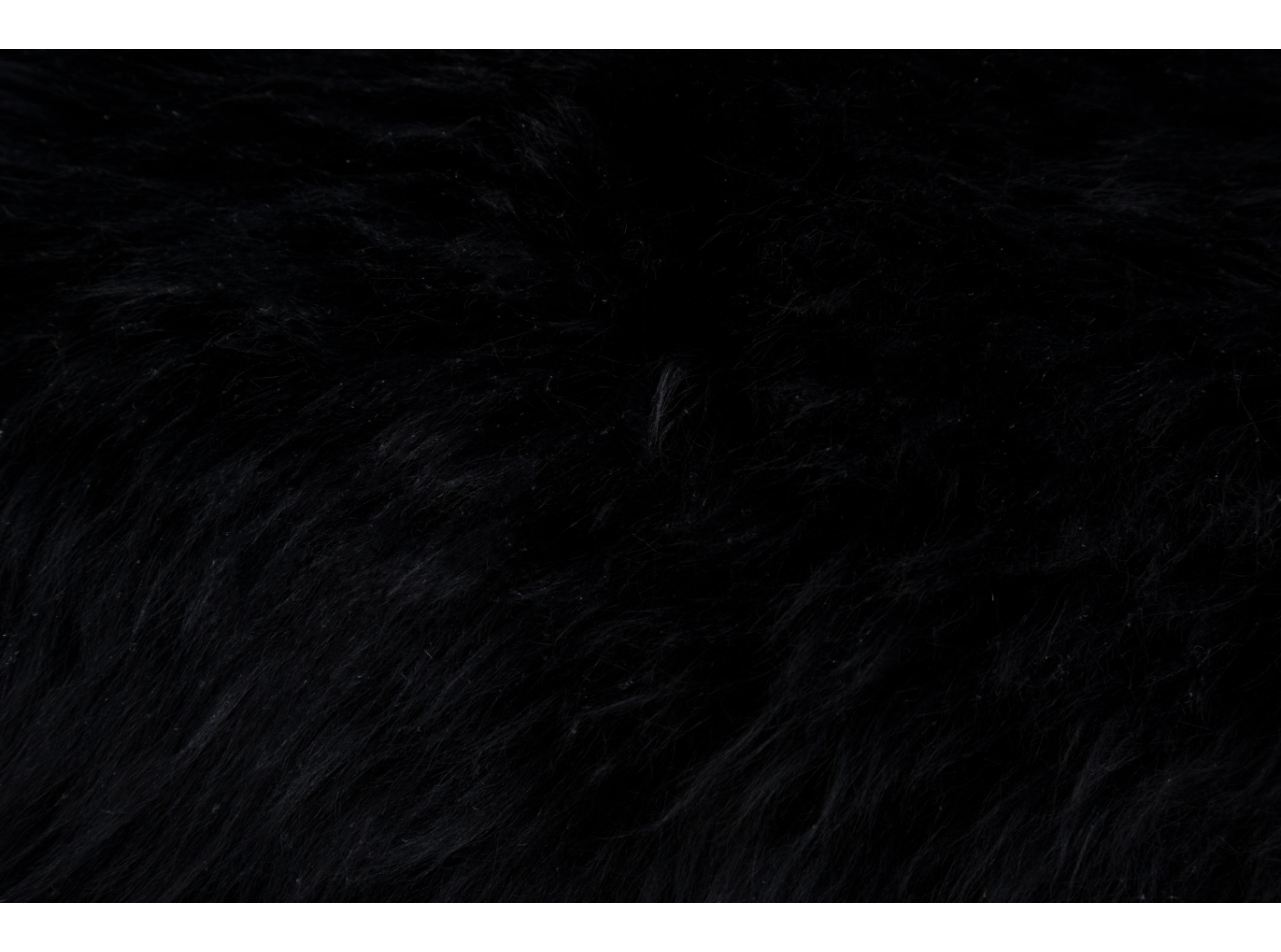 Lammeskind black, ca. 0,7 m2/hud Lammeskind black, ca. 0,7 m2/hud