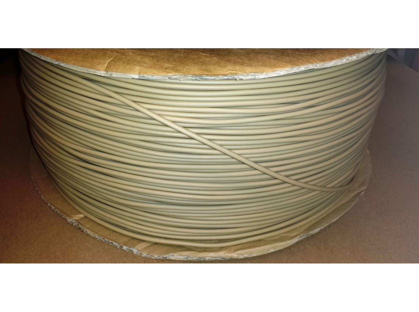 Kederline 1471-030 Beige, 3mm, 1500m/rl Kederline 1471-030 Beige, 3mm, 1500m/rl