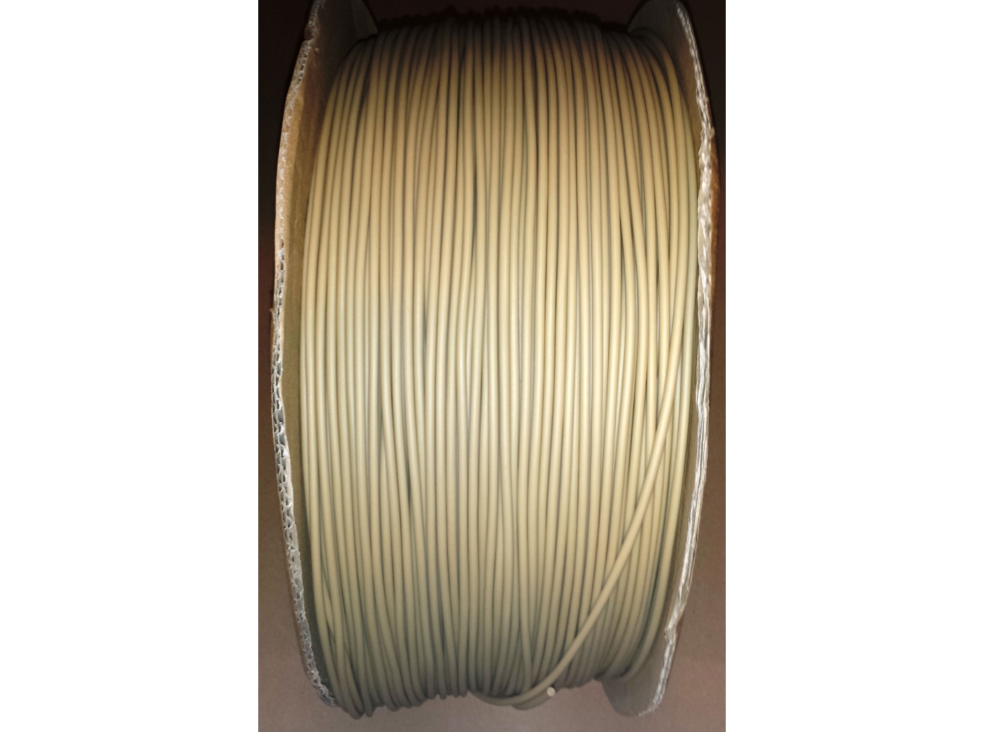 Kederline 1471-030 Beige, 3mm, 1500m/rl Kederline 1471-030 Beige, 3mm, 1500m/rl